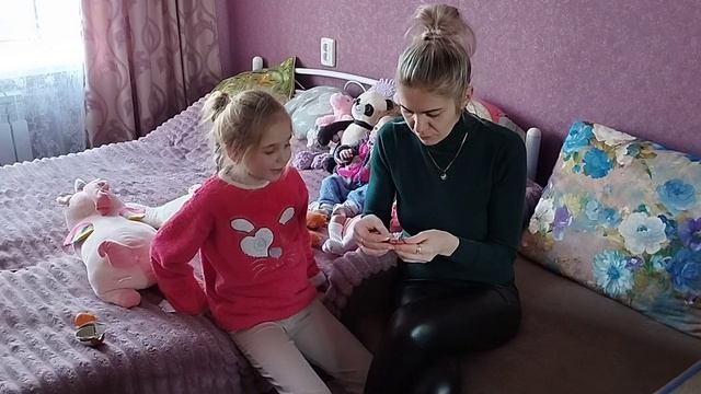 Привела брови в порядок