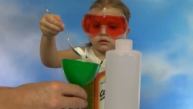 Мисс Кэйти и Мистер Макс (Miss Katy) Katy and dad conduct experiments at home