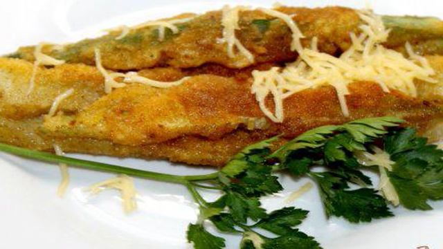 Палочки из кабачков в сырном кляре
