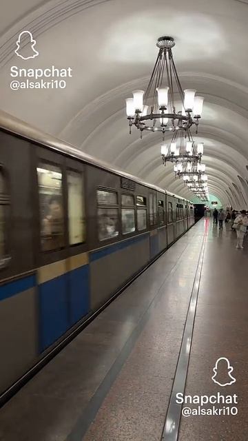 8E0F0BF1-760D-49F3-ADDD-BC74BB049485 вручить метро печат