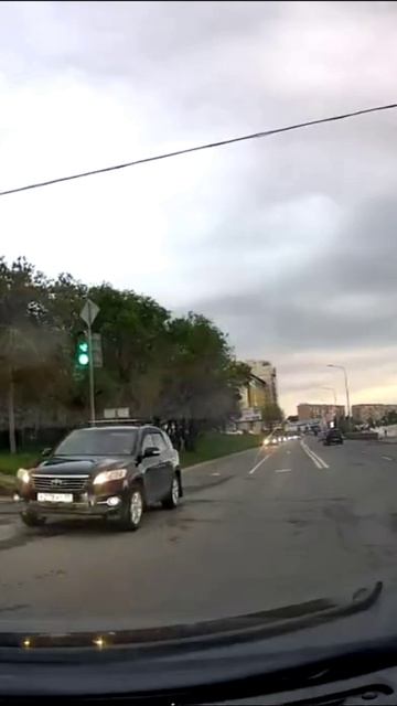 Кто здесь нарушил правила на дороге
