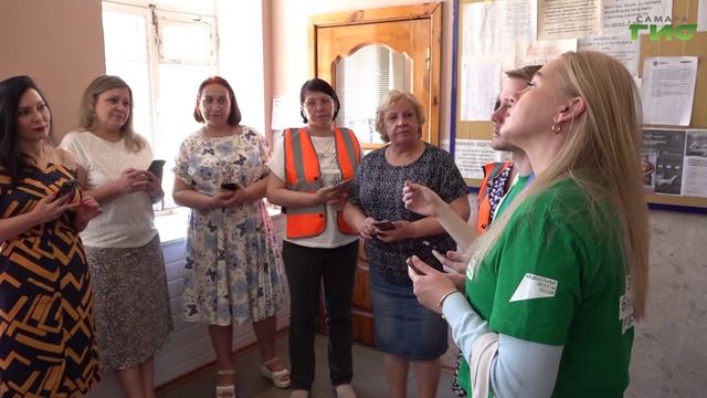 В Самаре волонтеры помогают горожанам голосовать за благоустройство
