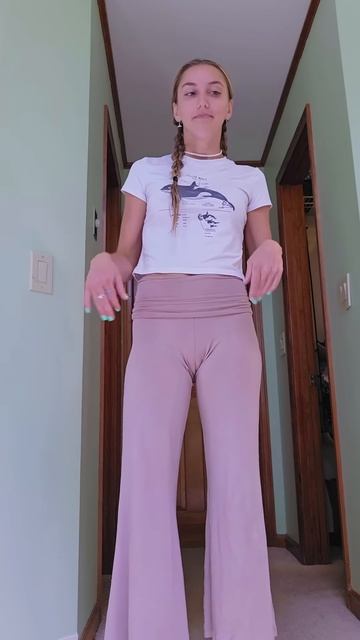 t3Trkcq7ZVI - Let's talk about my pants