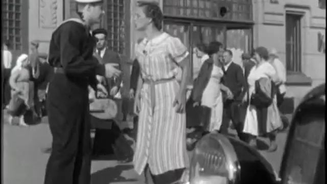 Девушка с характером (1939)