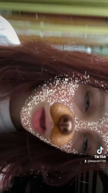 я с красными волосами