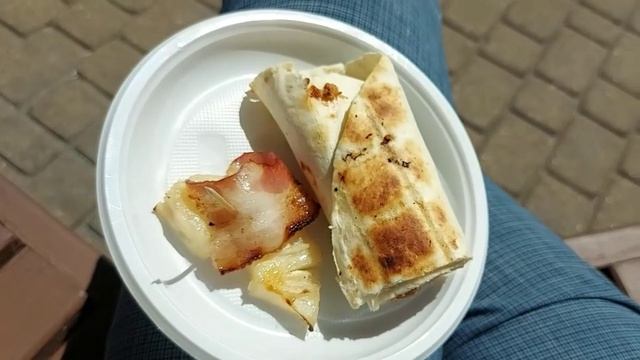 Уличный хотдог в Москве (3)