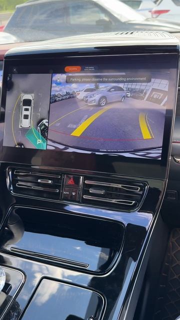 Автомобиль GAC M8 оснащен системой автоматической парковки, которая делает процесс более удобным.