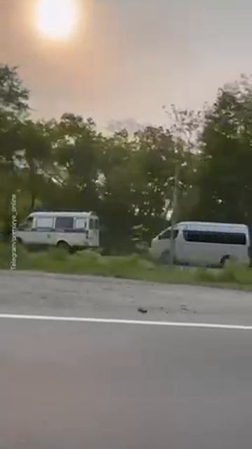 Два взрыва прогремели в районе бухты Десантная во Владивостоке — спецслужбы перекрыли дорогу.