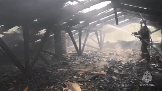 Тушение пожара в доме в Тынде