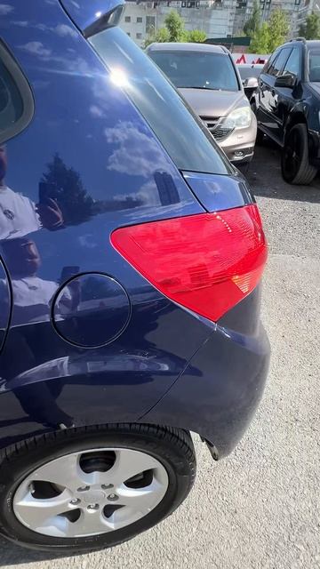 Kia Venga Компактвэн Luxe 1.6 MT 2011г