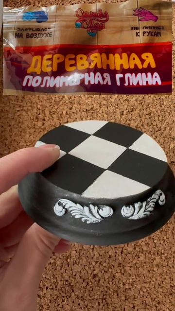 Подставка для кукол и её декор 🤗