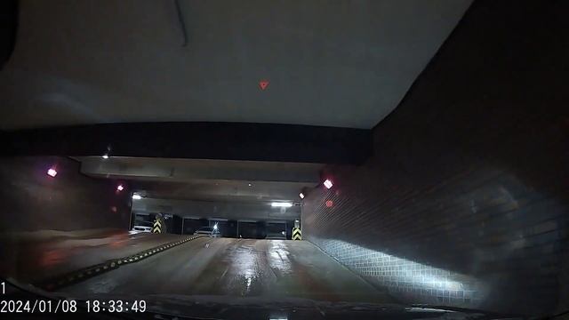 Новое Купчино заезд в паркинг 5.3. 08.01.2024 18:34