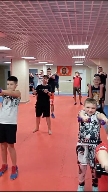 🥊Бокс в Ялте 🕖19:00 ✅ Понедельник ✅ Среда ✅ Пятница ☎️ +79783343200 по всем вопросам...