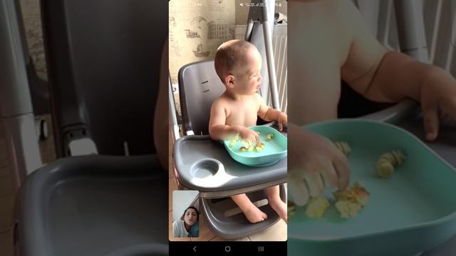 На видео связи с бабушкой Олей