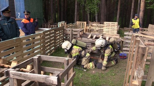 В Томской области определили лучшее звено газодымозащитной службы