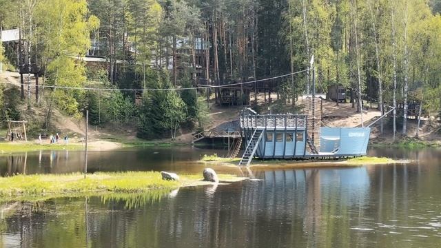 Уютненькое Изумрудное озеро.