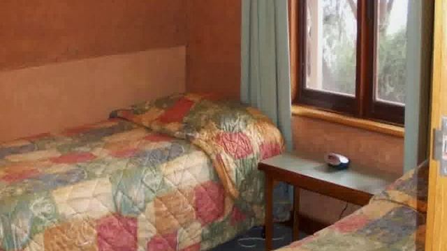 Австралия, Coober Pedy - Mud Hut Motel 3, 5 Star