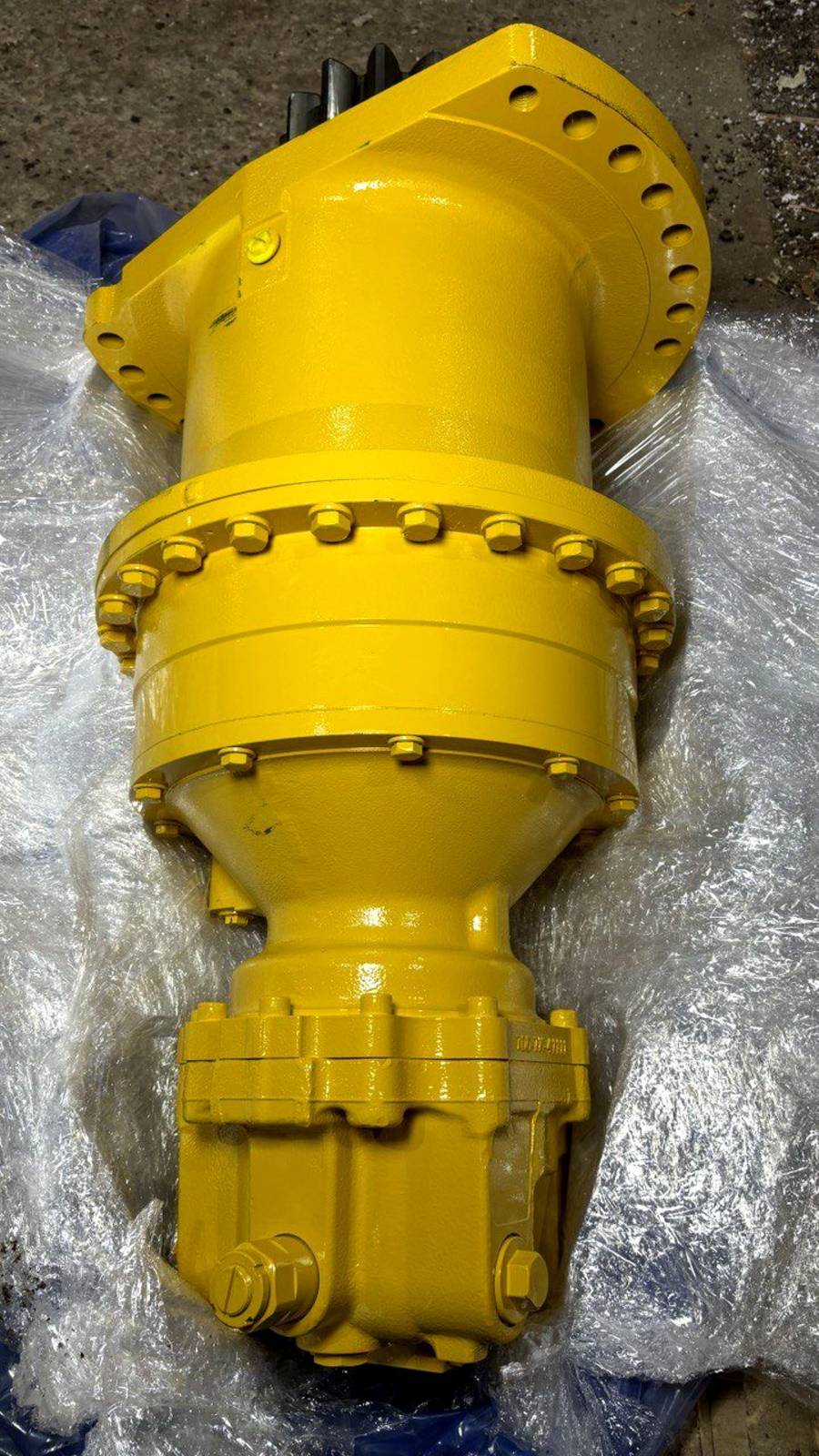 Редуктор поворота в сборе с гидромотором Komatsu PC400-7