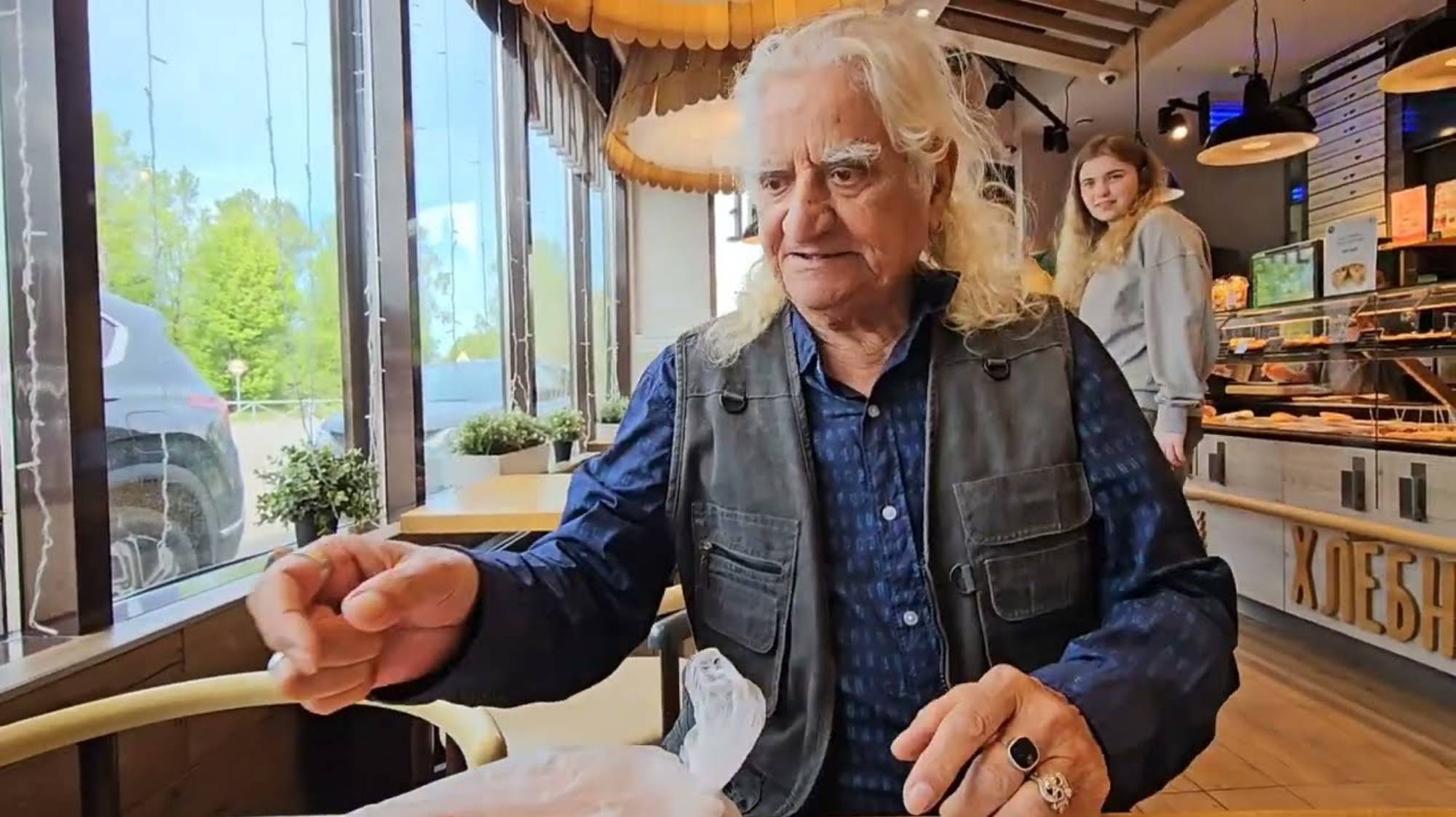 Ирина Хинди. Ситуация может так повернуться, что не будет выбора. Муж позвал меня в кафе. Шопинг с и
