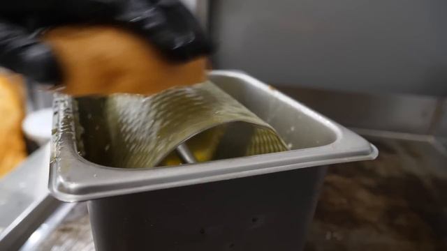 Его много! Бургер ручной работы в американском стиле, который стал хитом после 2 лет исследований, б