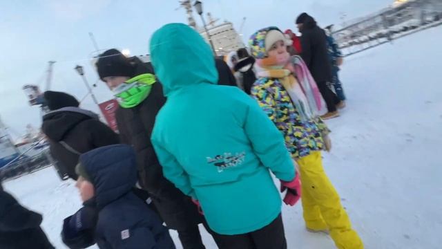 ТЕРИБЕРКА - НА КРАЮ ЗЕМЛИ: ХАСКИ, ОЛЕНИ / АТОМНЫЙ ЛЕДОКО