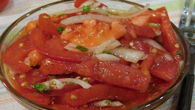 Пикантные помидоры на закуску
