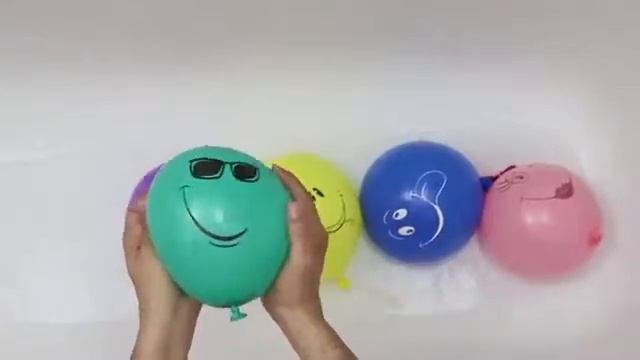 Reverse happy kids Развивающее видео Учим цвета Лопаем Шарики с водой Поем песенку на русском