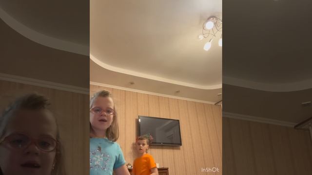 Врываемся в веселые выходные. Королевская недоношенная двойня. Торопыжки. Музыка. Лайфхак. Обзор. А4