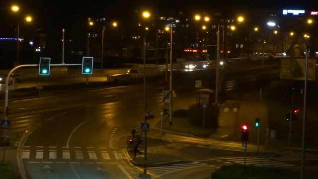 Мама купит мне квартиру! А ты ей должна подарить дом! Н?