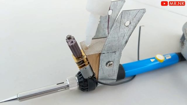 How to Make Automatic Feed Soldering Iron - New Concept