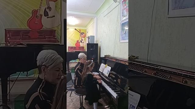 Короткие пьесы для фортепиано