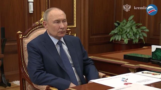 Накануне праздника: Путин встречается с протоиереем Ткаченко для обсуждения помощи детям