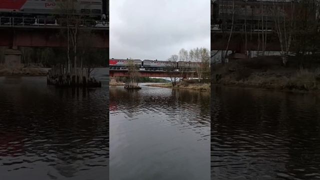 20250529.mp4река мост поезд.