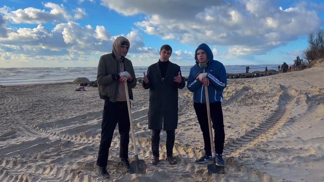 БЕРЕГ черного моря в МАЗУТЕ | КУПАЛЬНЫЙ СЕЗОН в Анапе в