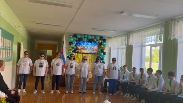 Зажигательный танец мам