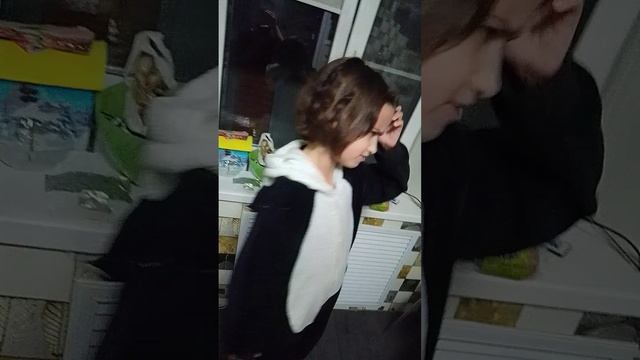 страшилка. :  один. дома