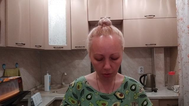 Пробую красный грейпфрут! Вкусный фруктовый перекус 🍊