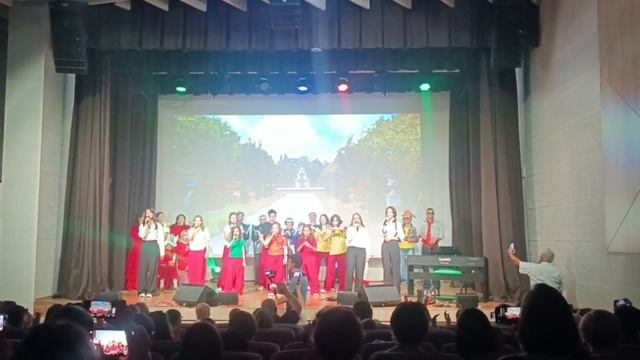 Король👑 и его свита