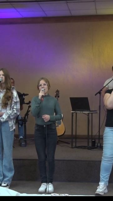 Бог пришёл и умер за меня, церковь Эммануил Алматы #worship #shorts