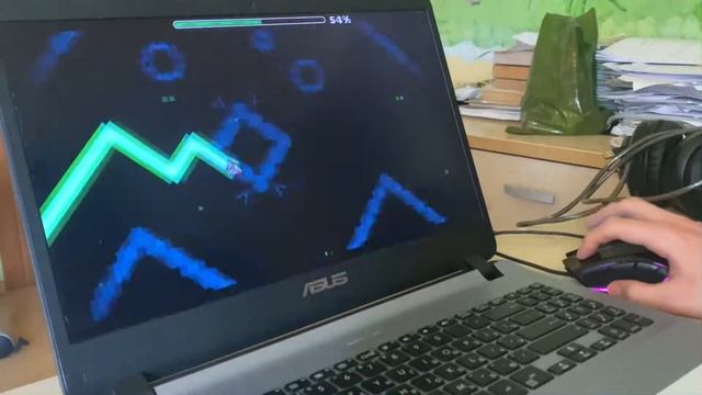 JAWBREAKER 100% - GEOMETRY DASH прохождение hard демонов.