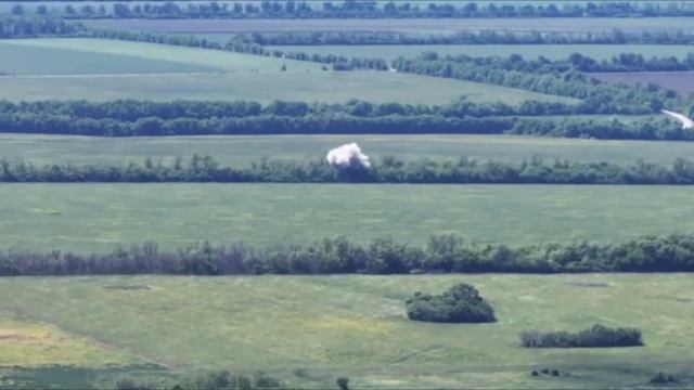 БпЛА "Молния" уничтожает артиллерийский расчет