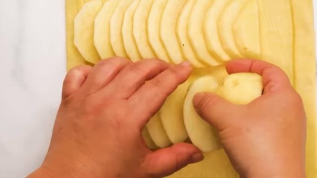 VkusniyDen легкий яблочный пирог с мороженным для летник посиделок!
