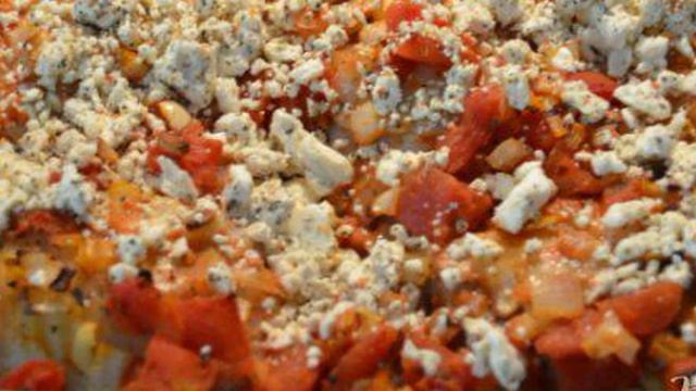 Курица с томатами и фетой