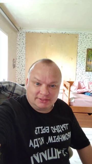 Что то нужно сделать, подскажите? Как закрыть фанеру?