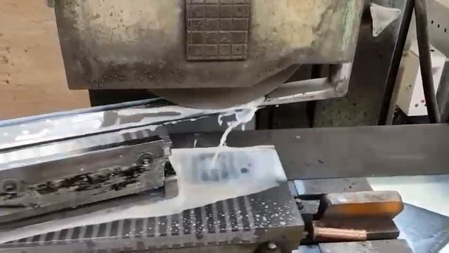 Нож для пармезана