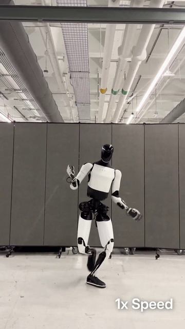 Робототехники Tesla показали новое демо с танцующим Optimus