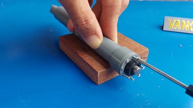 Самодельный радиоуправляемый экскаватор из пвх
