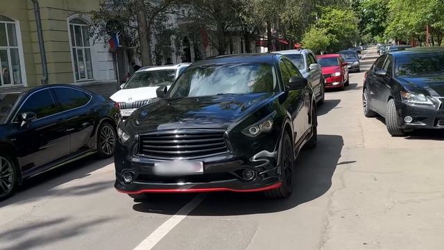 Infiniti FX50S
