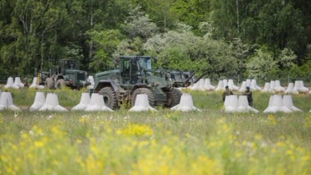 ‼️🇵🇱🇷🇺Польша готовится к войне с Россией

▪️Поляки активно возводят окопы и противотанковые лини