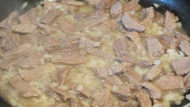 Капуста, тушеная с мясом